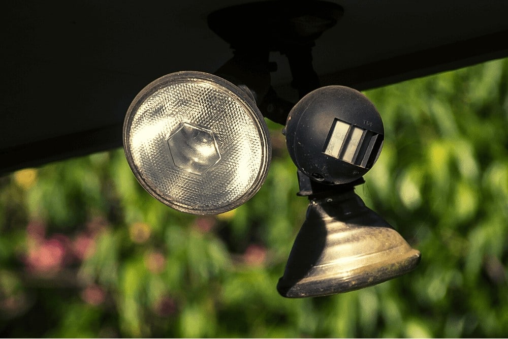 Security lighting, Outdoor lights