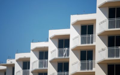 Live Surveillance vs. Basic Cameras: Multifamily Properties